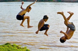 1_2j4fkmefk365r_2j4fktch5f1nf