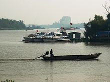 220px-Tắc_ráng_trên_sông_Sài_Gòn